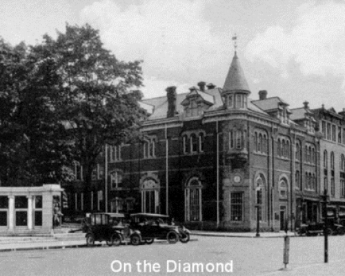Courthouse And Reynolds Bank